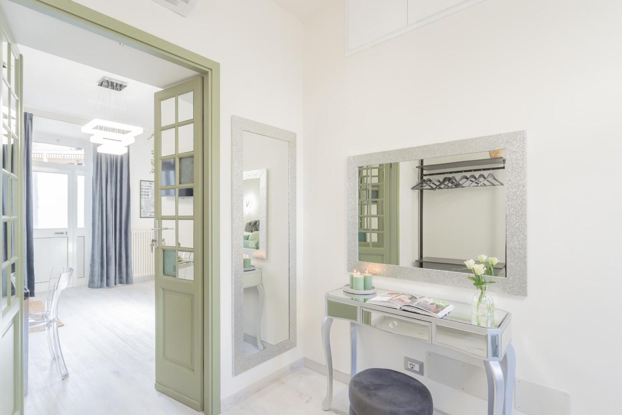 Cernobbio Dream Suites By Rent All Como Exteriör bild