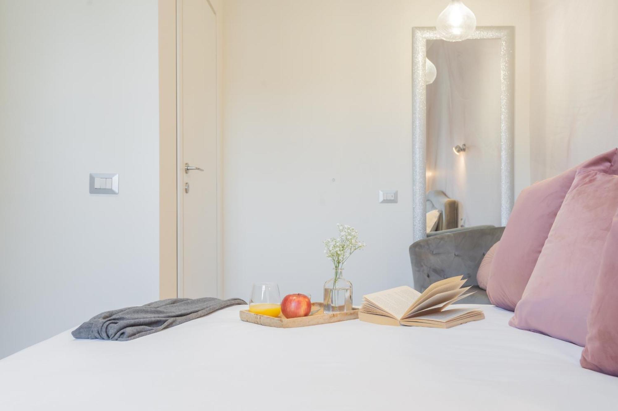 Cernobbio Dream Suites By Rent All Como Exteriör bild