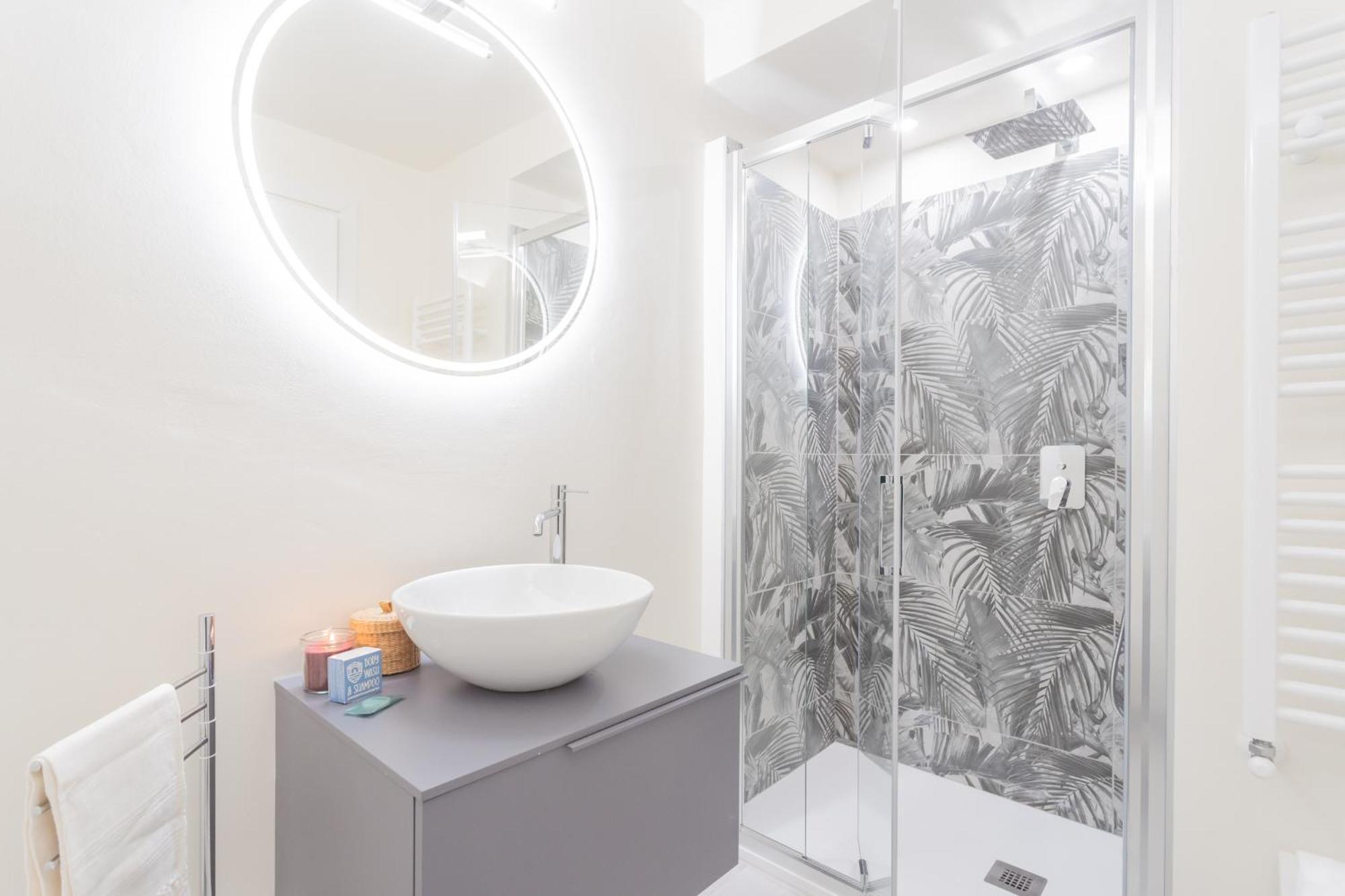 Cernobbio Dream Suites By Rent All Como Exteriör bild